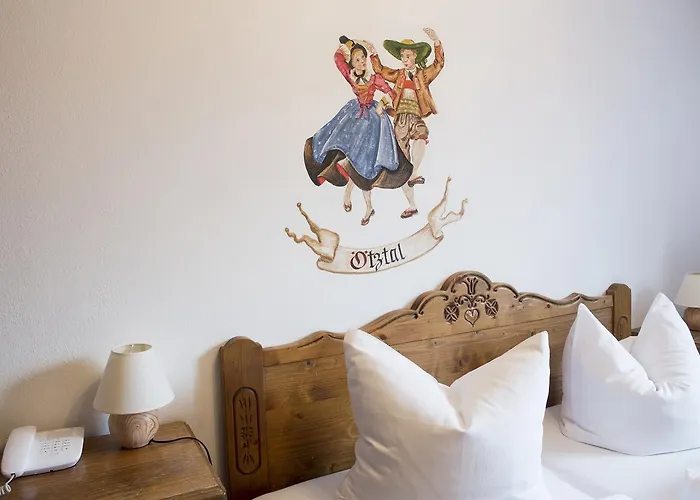 Kranebitterhof بيت ريفي *